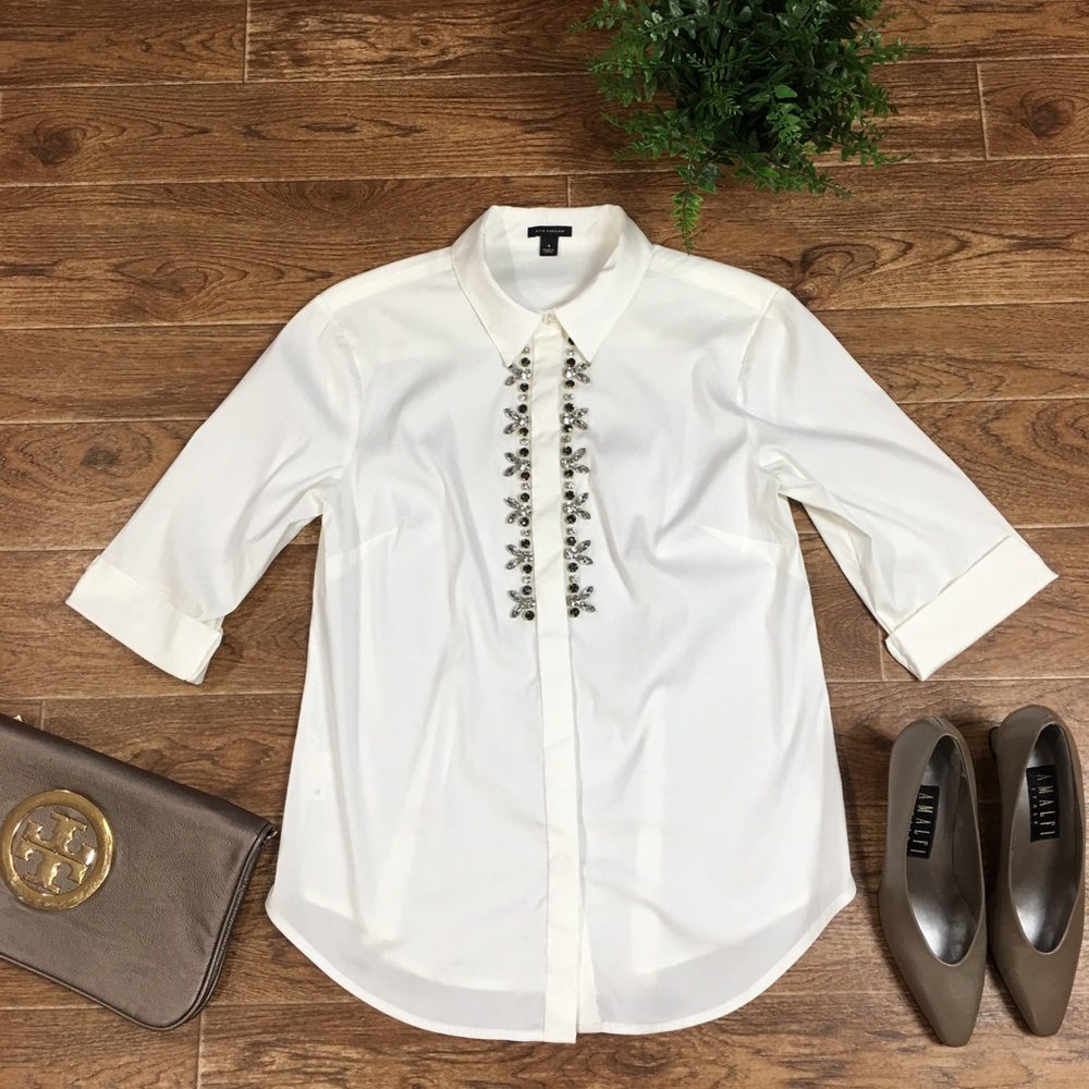 ✨Ann Taylor Eggshell Rhinestone Adorned Dress Top✨
